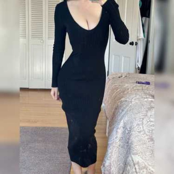 Hera Collection sweater dress - Picture 2 of 10